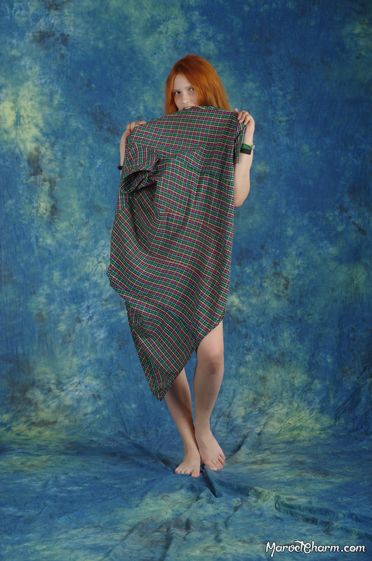 MarvelCharm_Lena-Unbuttoned-079