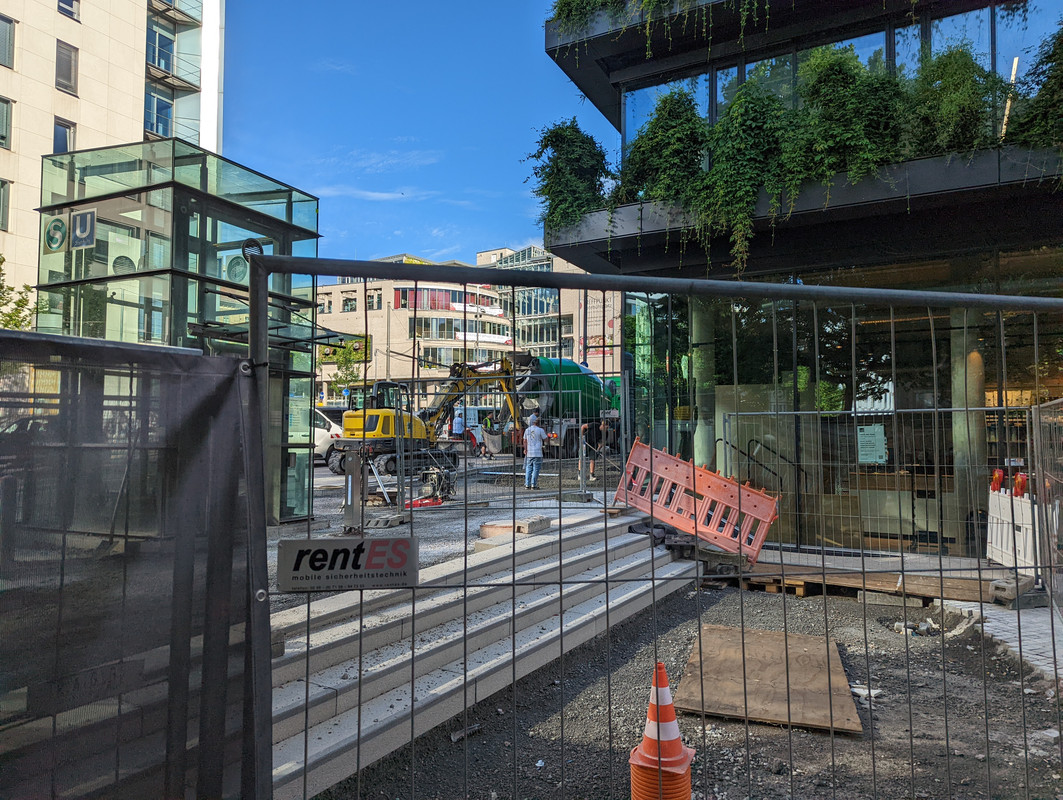 PXL_20220624_062025535.MP