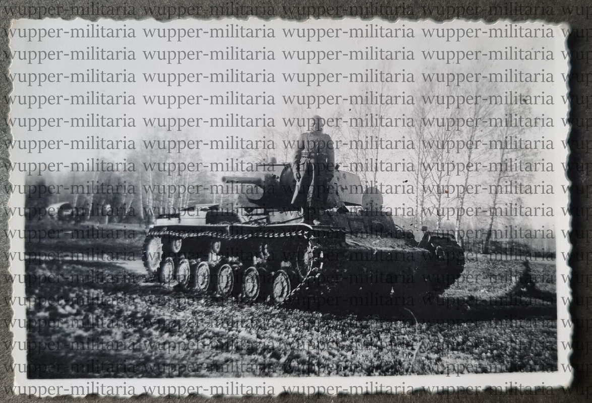 Tannenberg Ostpreußen Soldat auf Panzer