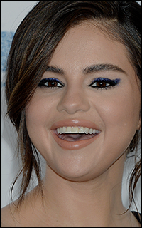 Selena Gomez 36-465