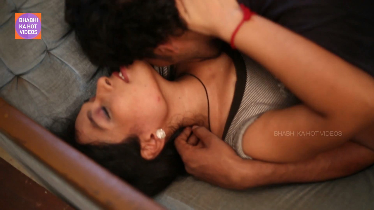 Bad Karate Teacher Romance with Hot Girl while Training.mp4_snapshot_05.30_[2020.07.02_14.30.38]