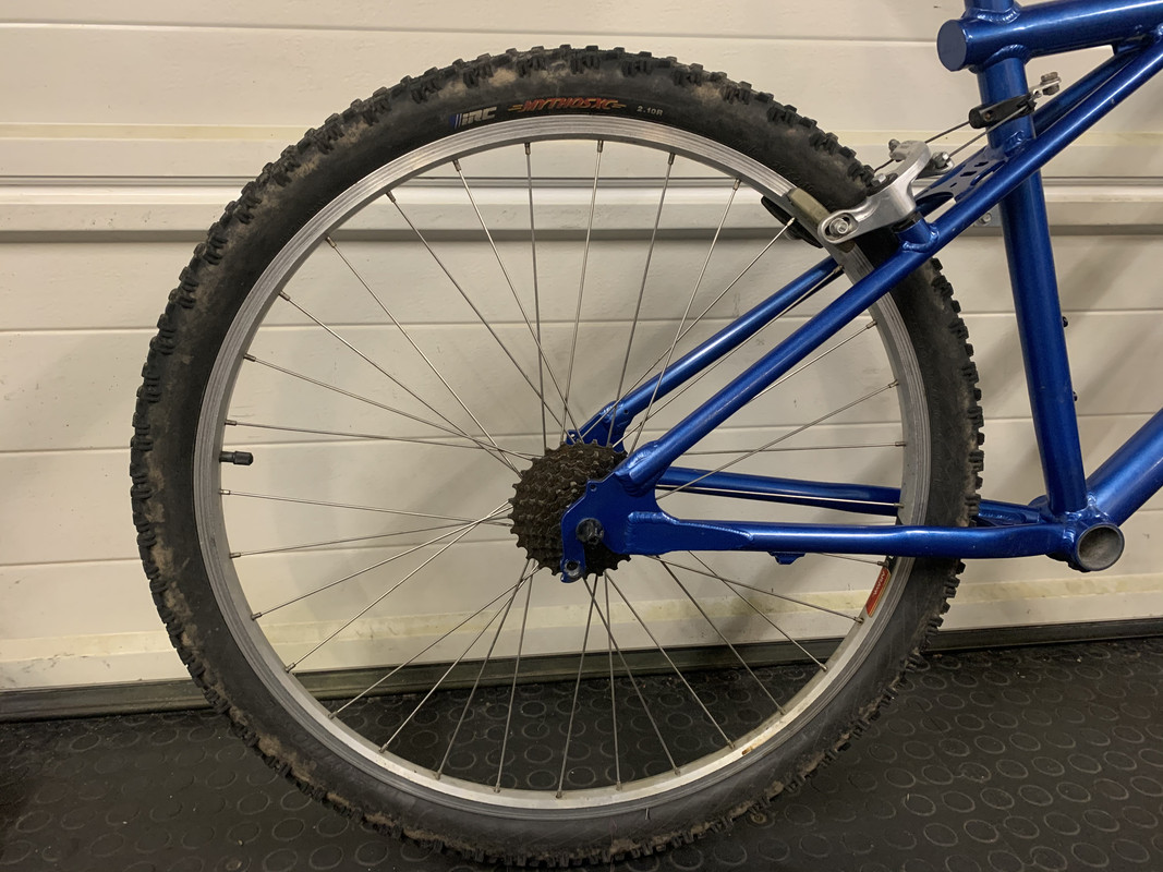 E730CF64-27E4-4742-9A15-B9B687D074C4