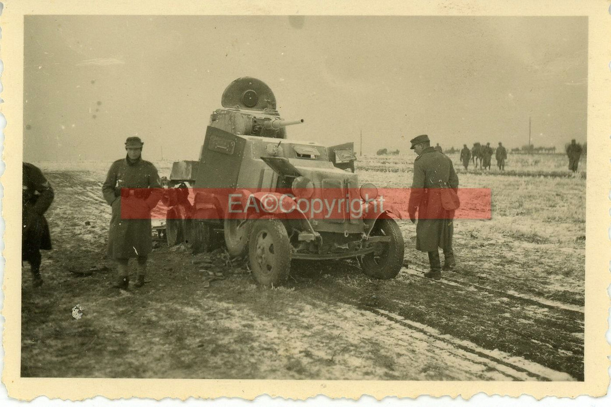 Russland Beute Panzer Panzerspähwagen Foto