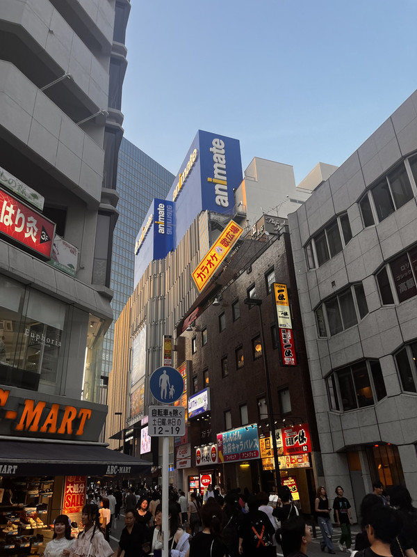 FDA52F05-9E92-4DF1-997B-BF6578C30E92