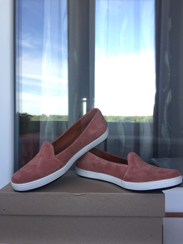 photo5325638565641693808