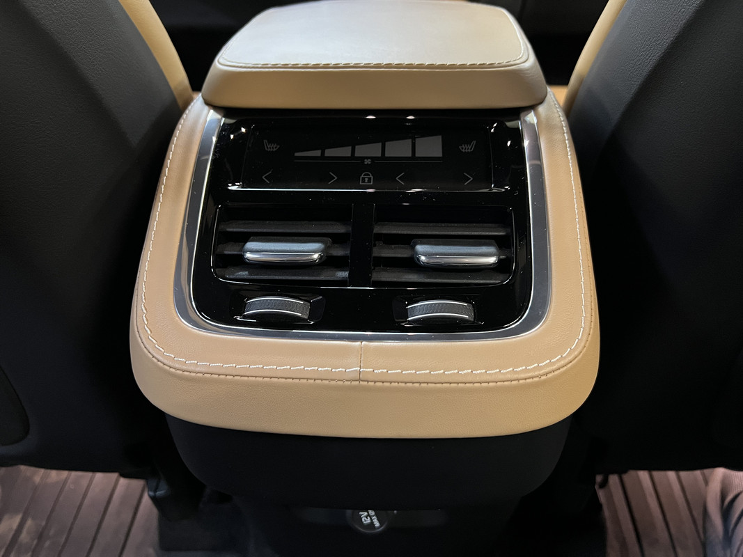 26 XC90, нави, 360, консоль, эйрбаг, рег и пр