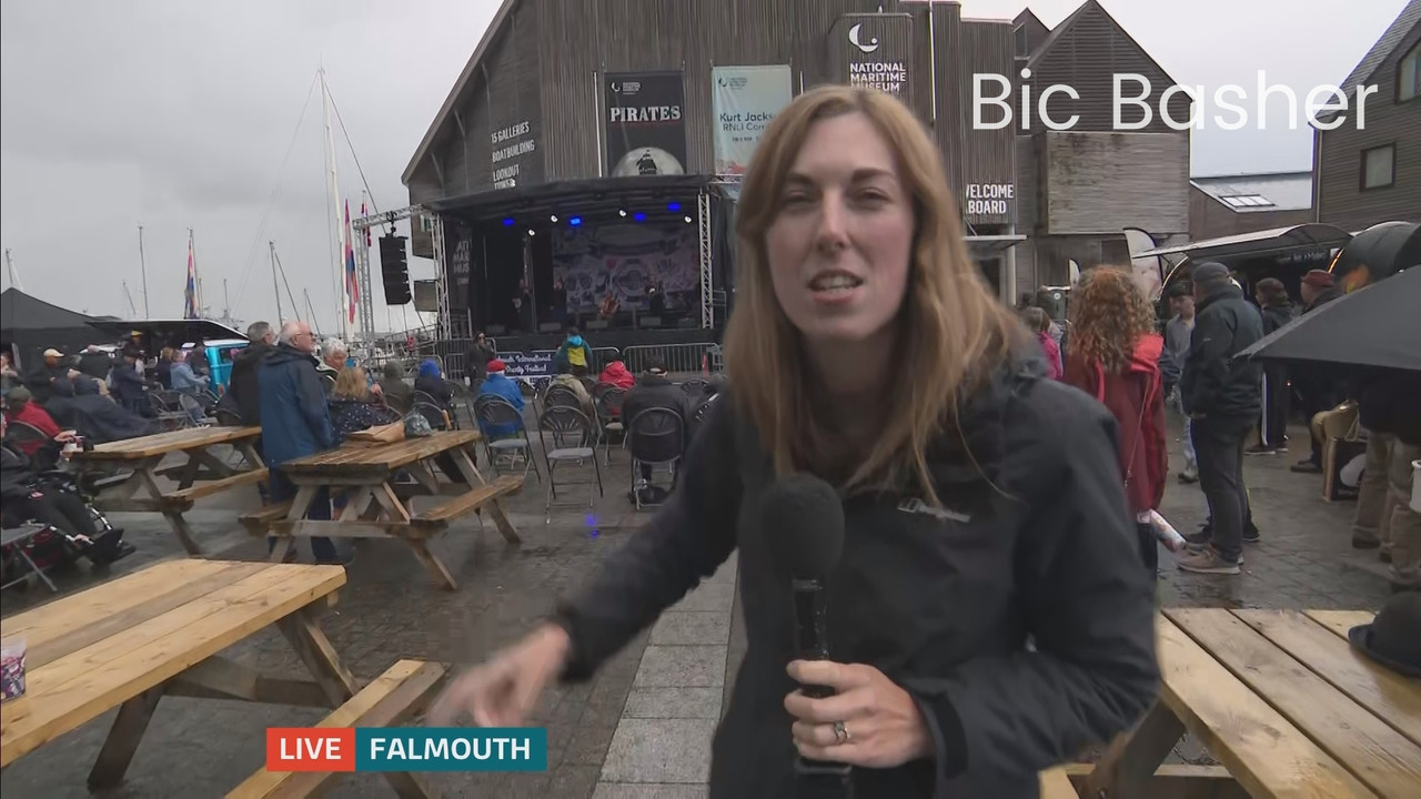 06.14 - 18.00.01 - ITV News West Country. Breaking news and current s....ts_snapshot_07.02.441