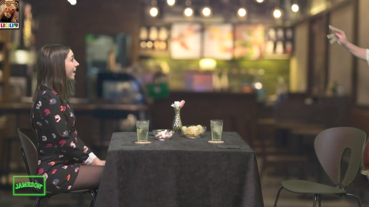 mayajamesonpiernazas_oso3www