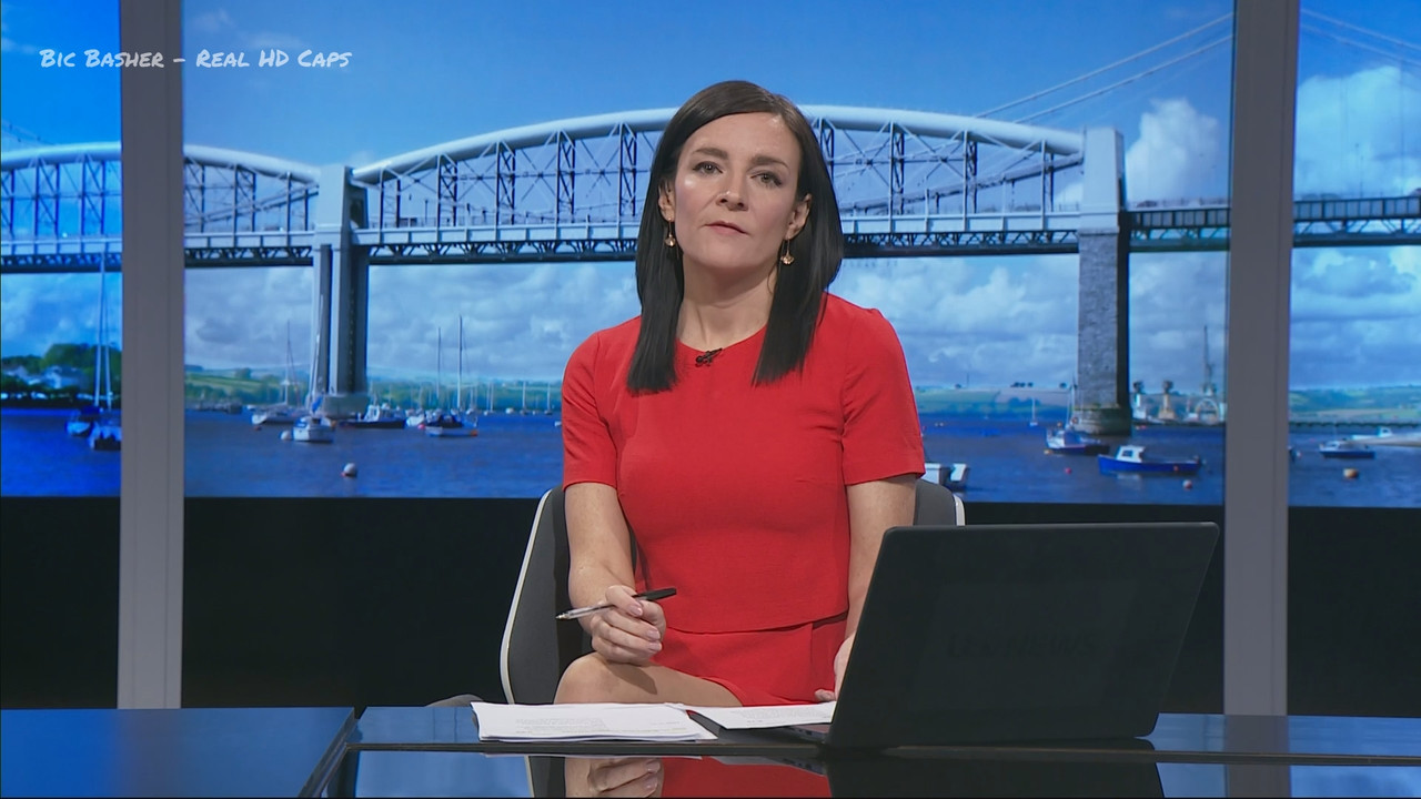 04.06 - 18.30.00 - ITV News and Weather. 06 04 2025 - 2 Round-up of t....ts_snapshot_10.06.707