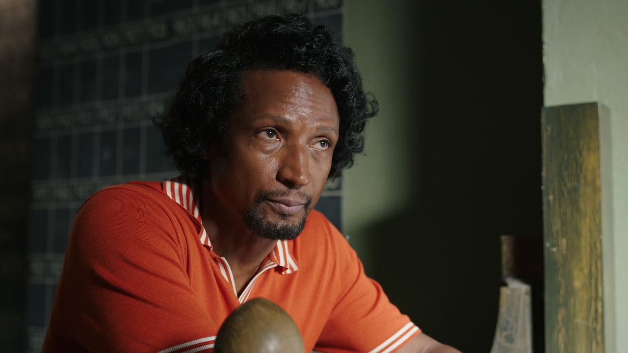 Godfather.of.Harlem.S03E02.Alzado.1080p.10bit.AMZN.WEB-DL.DDP5.1.HEVC-Vyndros.mkv_snapshot_14.10_[20