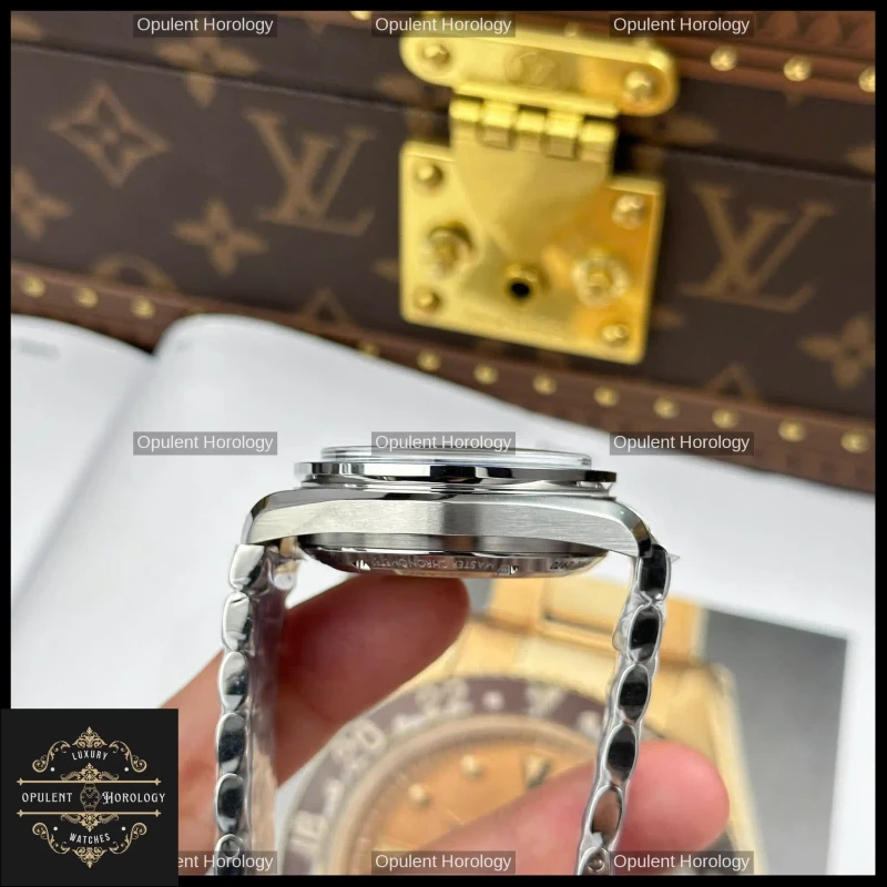 Omega Speedmaster Silver Snoopy 50th Anniversary 42mm Chronograph - Super Clone