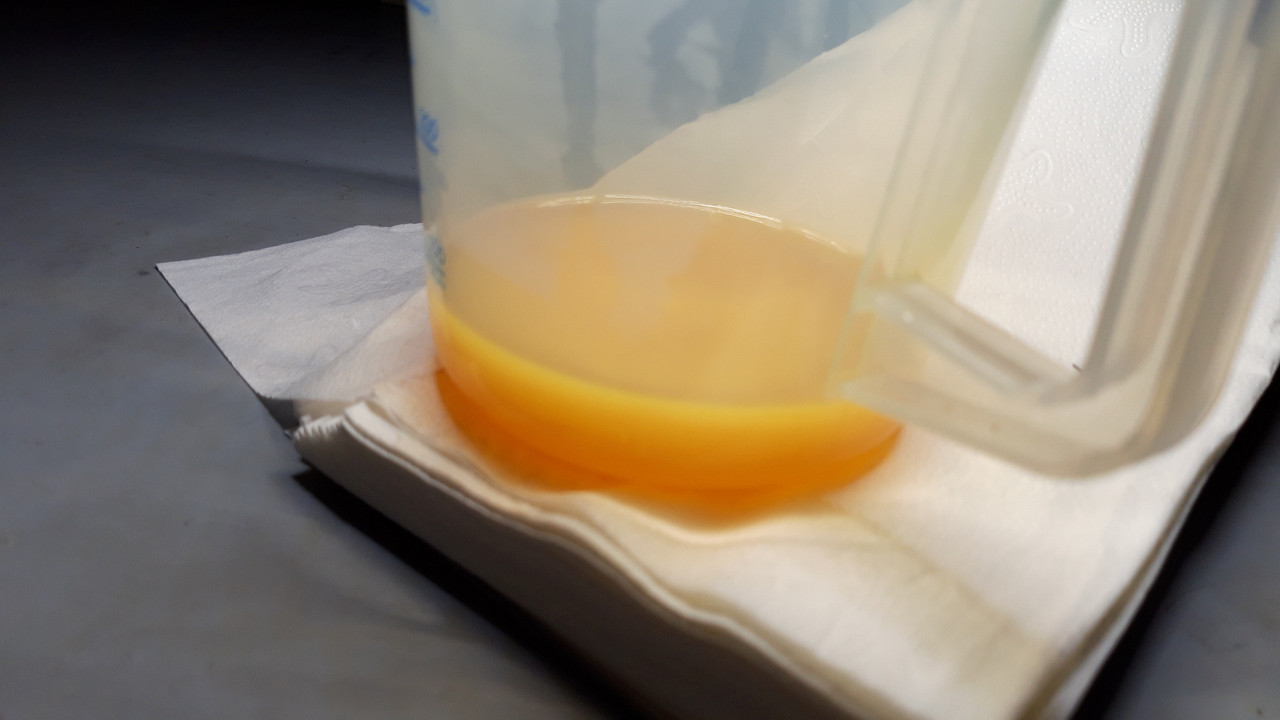 FDFBF5AF-F2E7-4C48-994E-920AC36BE5DE