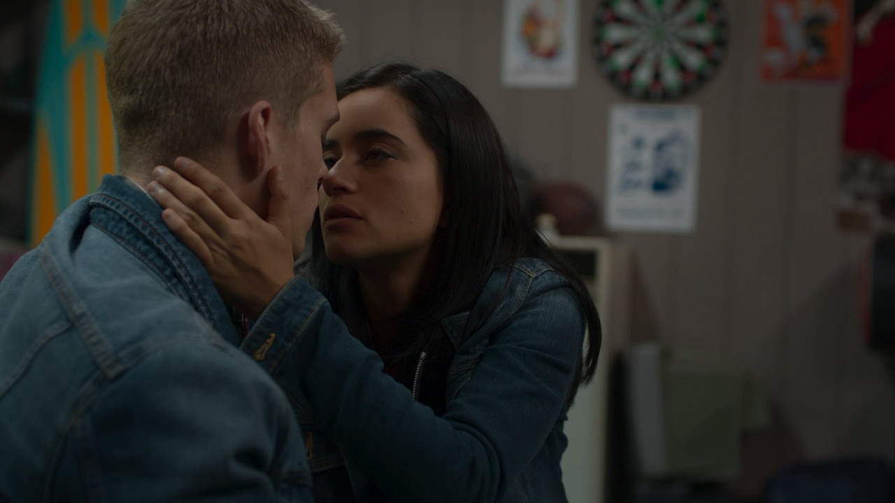 Diablo.Guardian.S01E02.1080p.AMZN.mkv_snapshot_00.09_[2021.07.28_15.13.06]