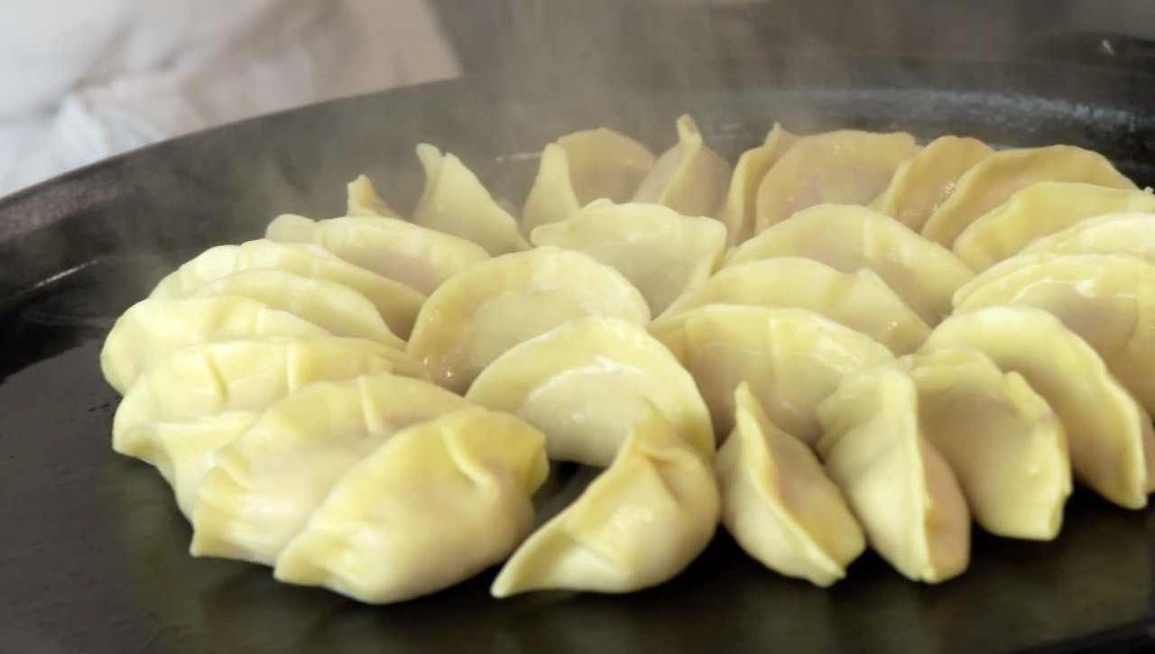 The.Kitchen.Wisdom.of.Cecilia.Chiang.Season.1.S01.1080p.WEB-DL.x