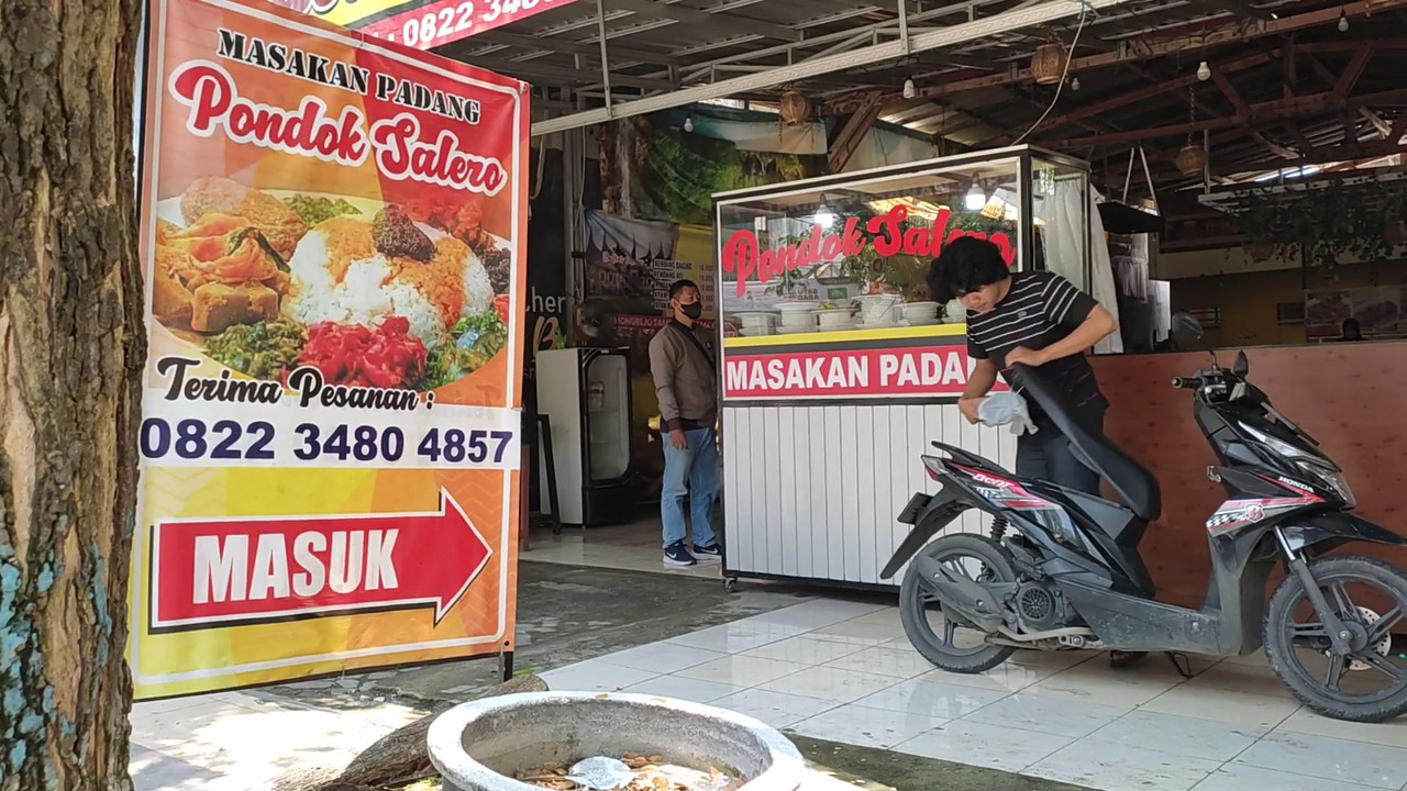 Pondok Salero, tempat makan siang enak di Lamongan yang strategis dan murah meriah.