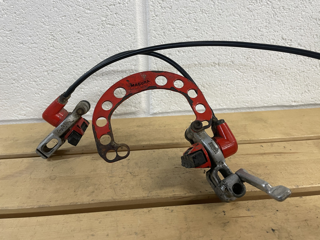 F806C8B7-EC8D-4041-B6BE-7F3E38B050F7