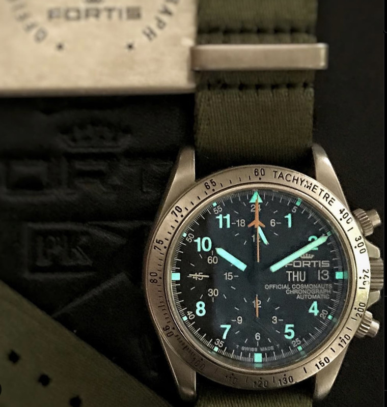 53A34B53-064C-4B98-8A67-3D9833869874