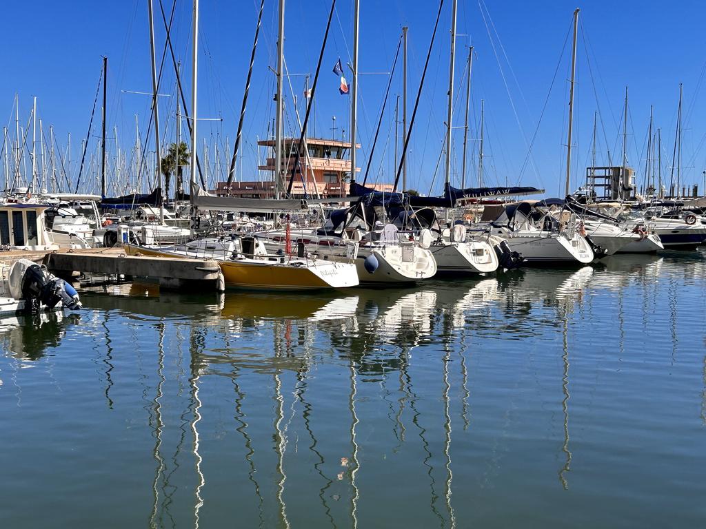 Жаркий сентябрь на побережье Тирренского моря. Жаркий сентябрь на побережье Тирренского моря.