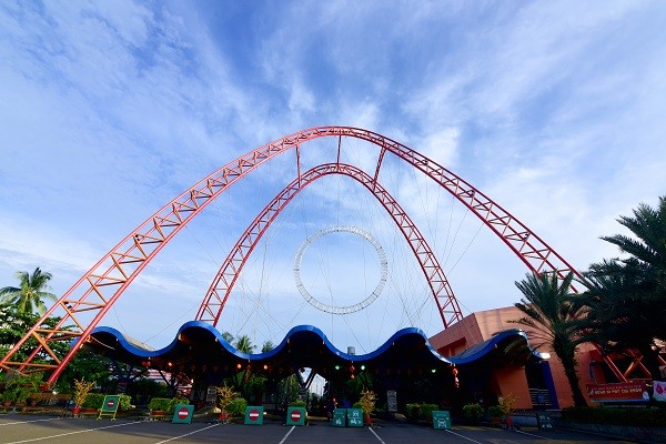 Gerbang masuk Taman Impian Jaya Ancol