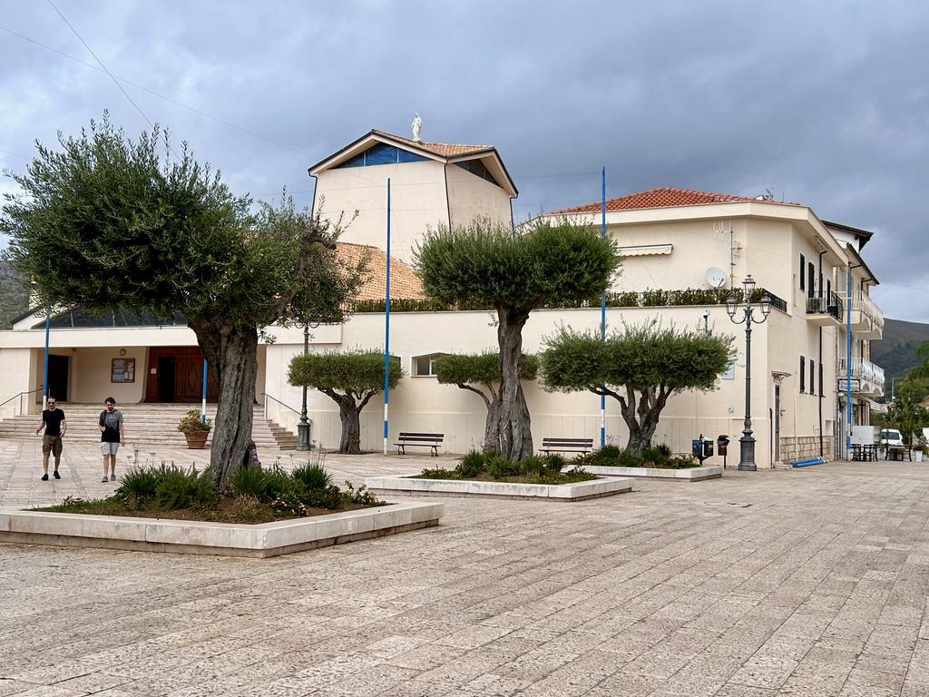 Жаркий сентябрь на побережье Тирренского моря.