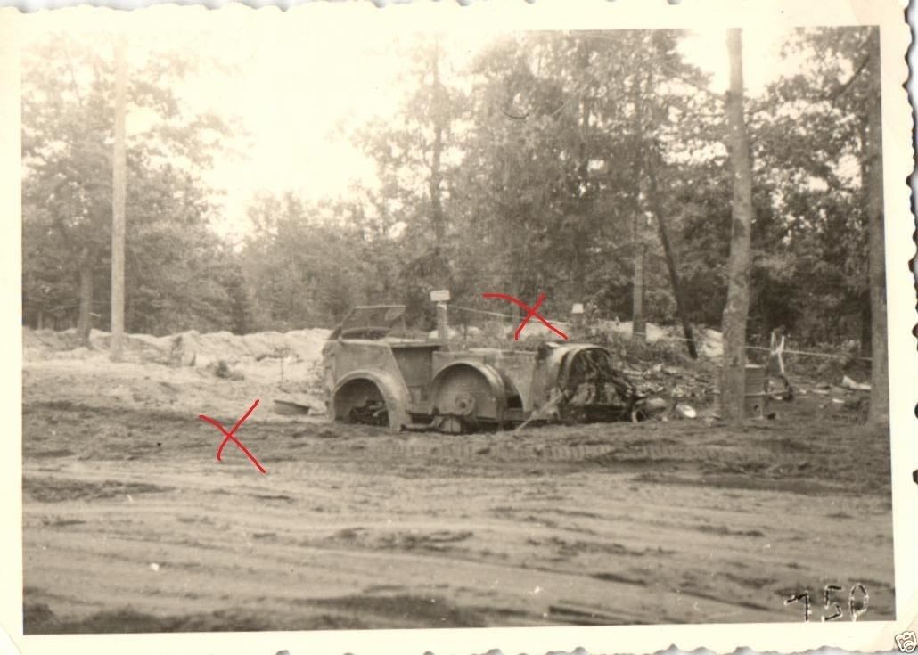 Deutscher Horch Geländewagen im Minenfeld