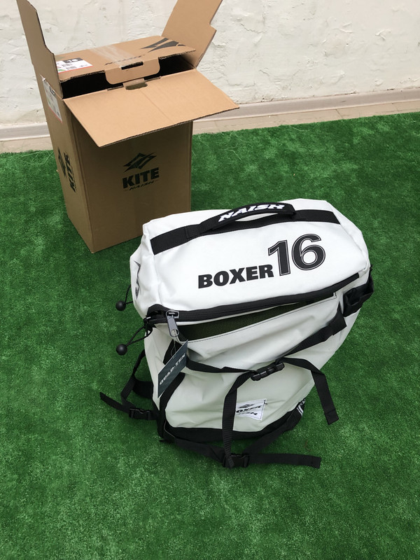 1AAB15DF-5171-4DB7-BFC8-864F81857A6B