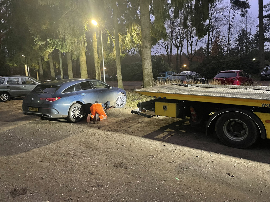 C9B99A96-E299-47CC-8FD5-52F2530CBC4F