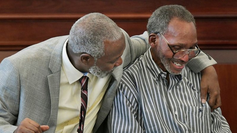 How Innocent Men Look Like When They Finally Get Released From Prison