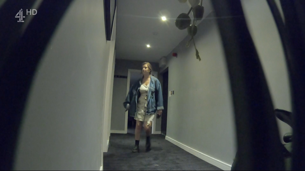 2022-12-12_23_00_Chan4_Undercover-Sexual-Harassment-The-Truth.mp4_snapshot_00.44.43.926