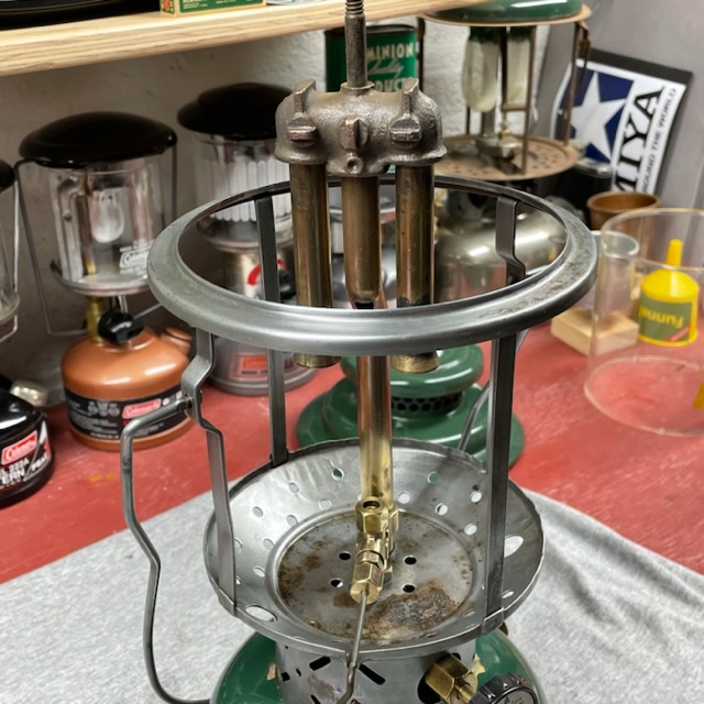 Is this Coleman 220C Lantern from 1947 - All Original?? - The