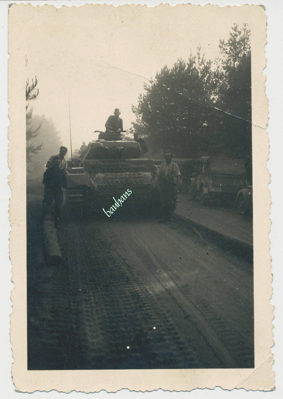 Tank-Kübelwagen im Vormarsch