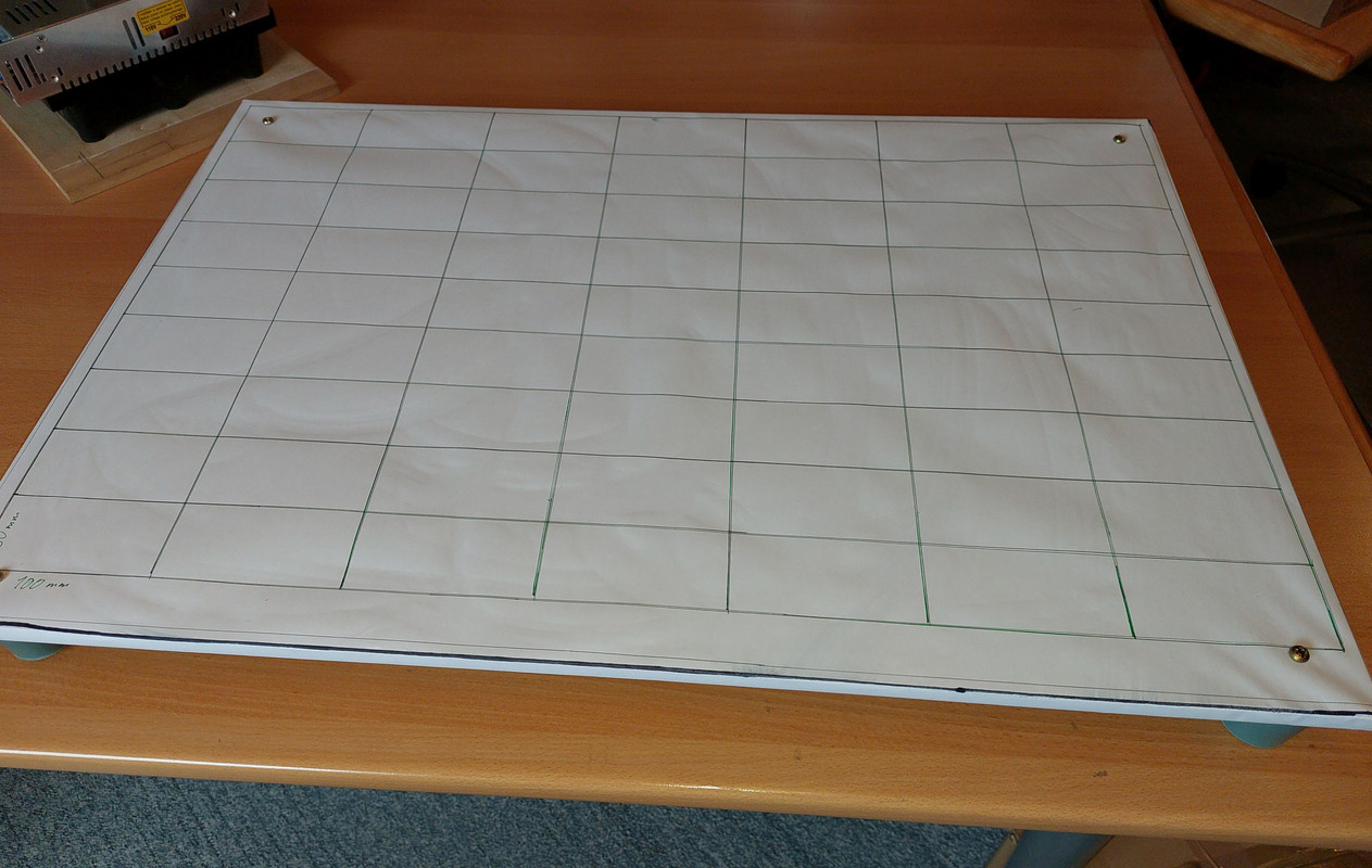 R-tabla öltöztetve