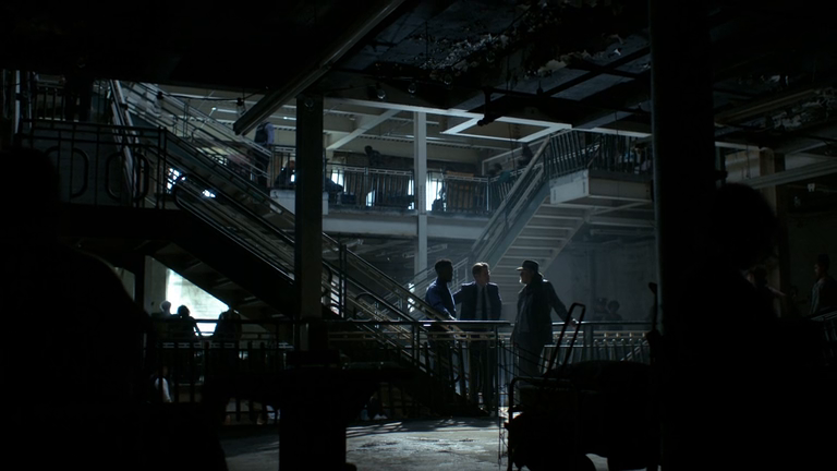 Gotham.S05E01.Anno.zero.BDMux.ITA.ENG.x264-BlackBit[screenshot 4]