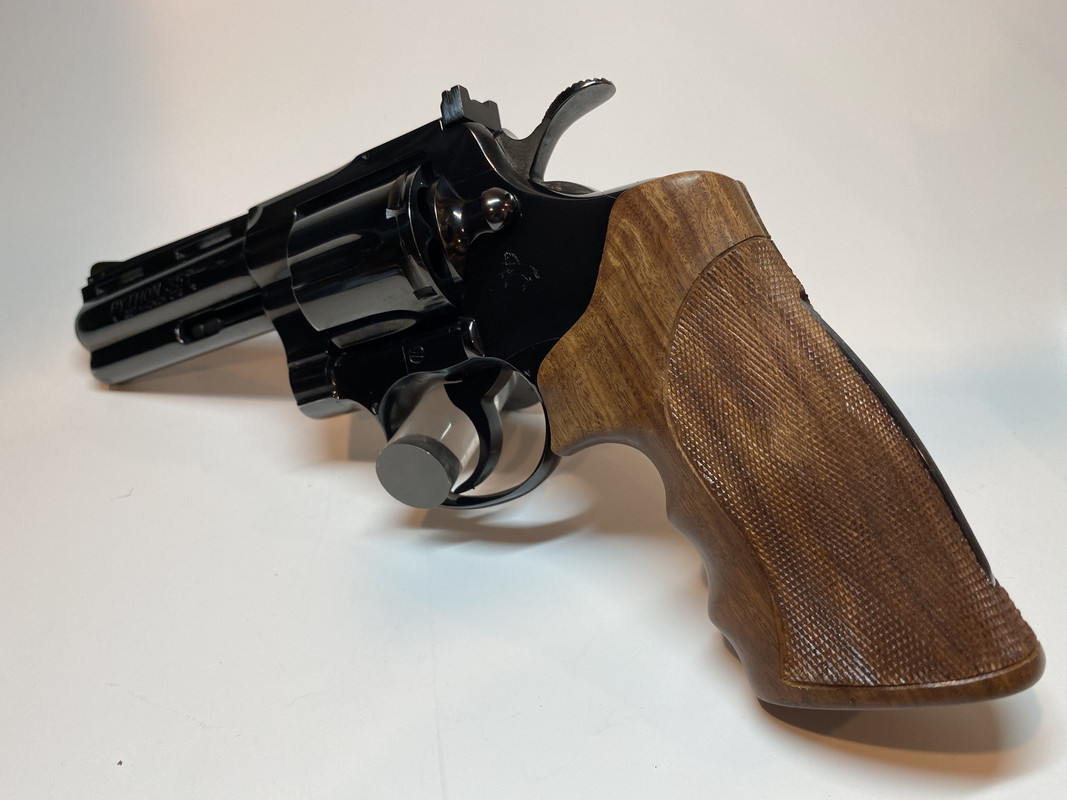 7AEC779E-B386-452D-84D1-B585B1031FA3