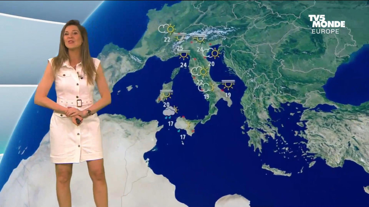 Daniela Prepeliuc TV5 080522.mp4_snapshot_01.58_[2022.05.08_18.14.51]