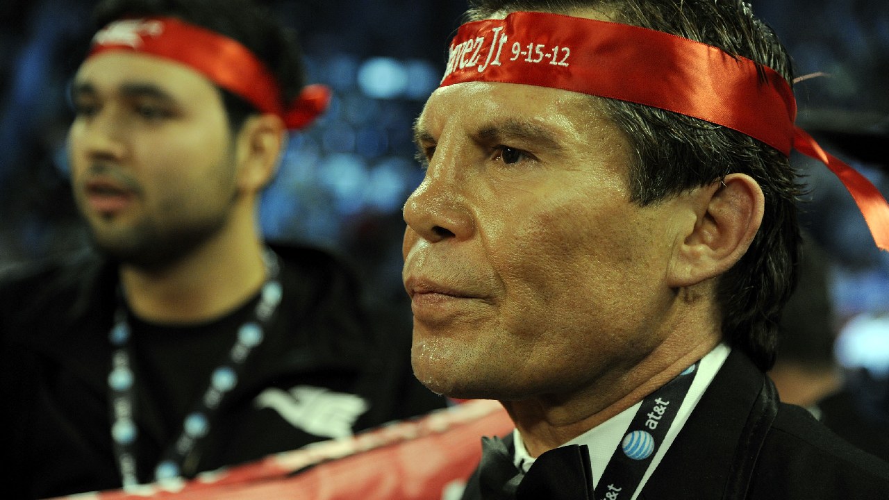 Esta es la exorbitante fortuna de Julio César Chávez en el 2022