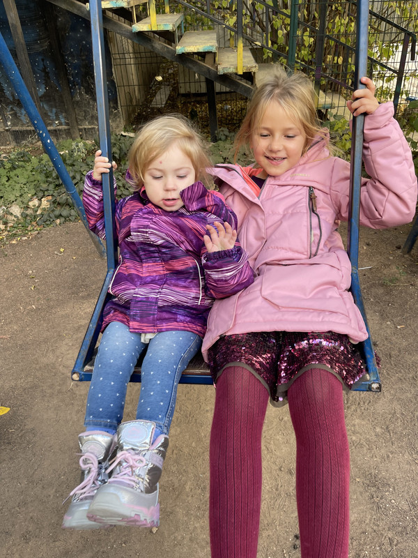 2433DC85-0E9B-4A04-903E-081011B09D32