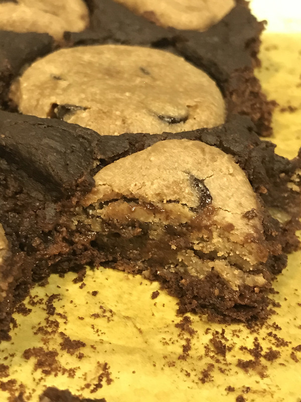 DEA787C1-196E-4F27-A6A7-5B007BDABE38