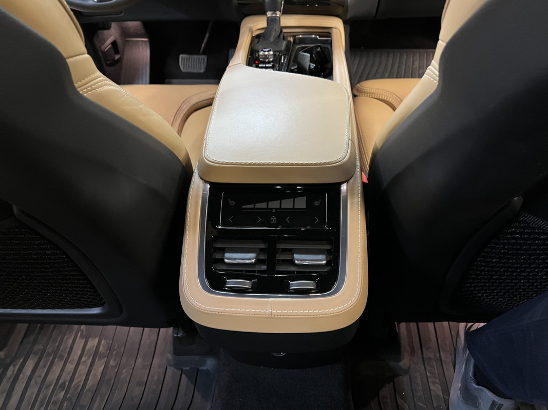 24 XC90, нави, 360, консоль, эйрбаг, рег и пр