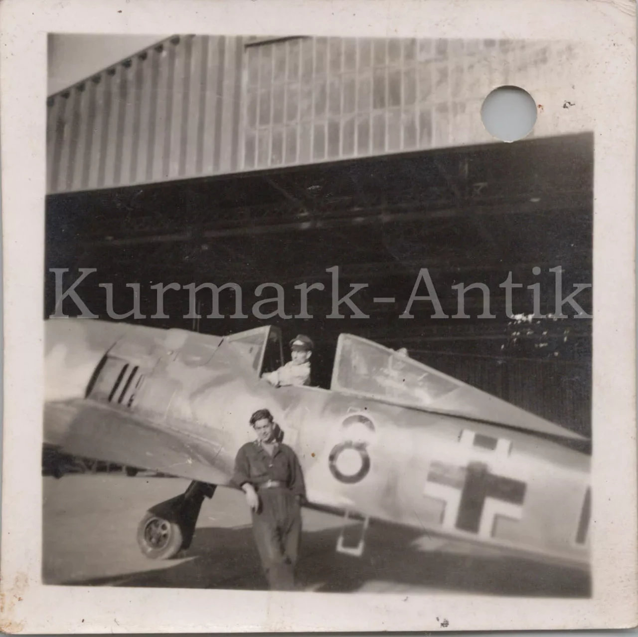 D476 Foto Wehrmacht Frankreich Bretagne Pointe du Raz École naval Flugzeug Fw190
