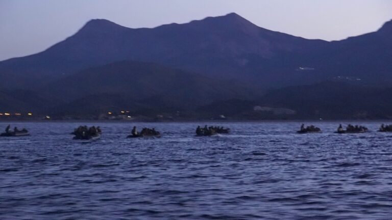 ΣΤΙΣ ΔΥΤΙΚΕΣ ΑΚΤΕΣ ΤΗΣ ΧΙΟΥ ΜΕΓΑΛΗ ΣΤΡΑΤΙΩΤΙΚΗ ΑΣΚΗΣΗ
