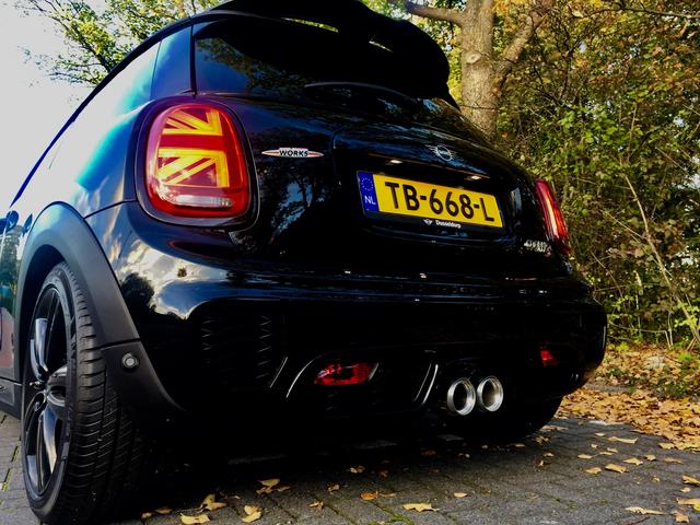 0FB36E27-9502-4E62-A665-4A16691E3D36