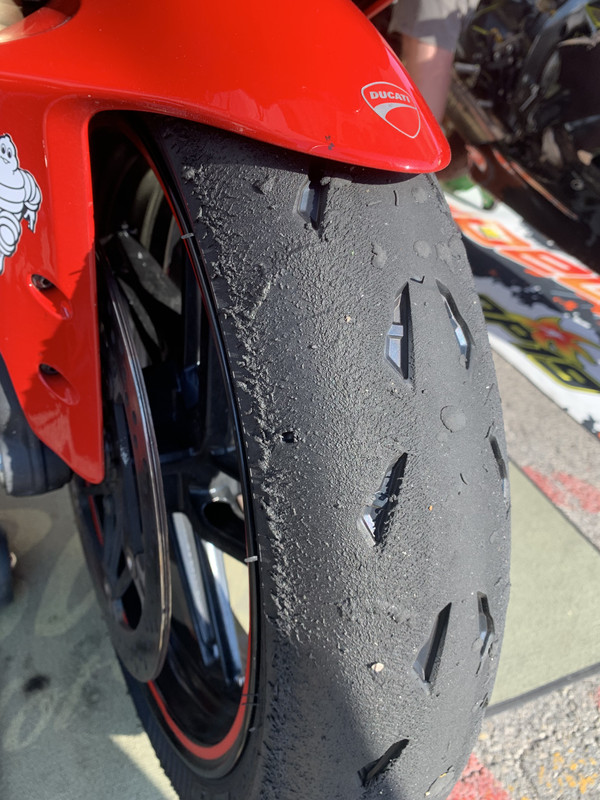 3B4BE071-3B33-4BBE-BEAC-50140E8D3DAA