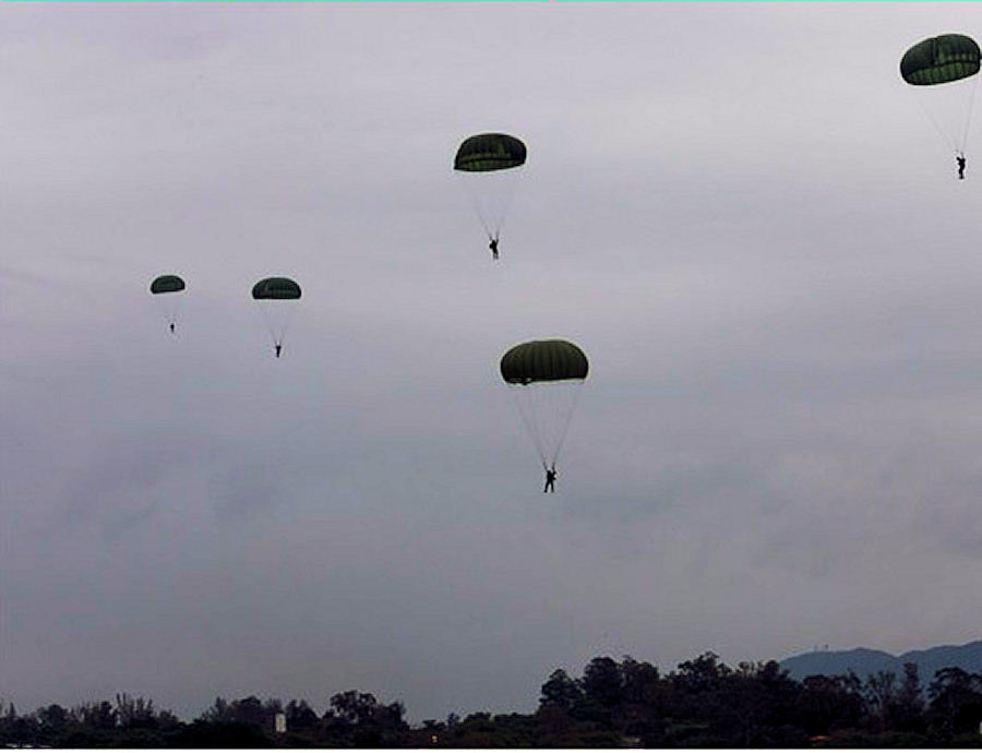 5-Salto-de-Paraquedas