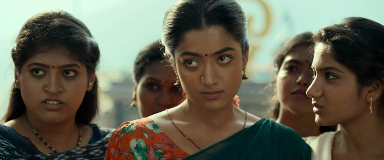 Pushpa: The Rise 2021 WebRip [Hindi] 480p, 720p, 1080p ESub Screenshot