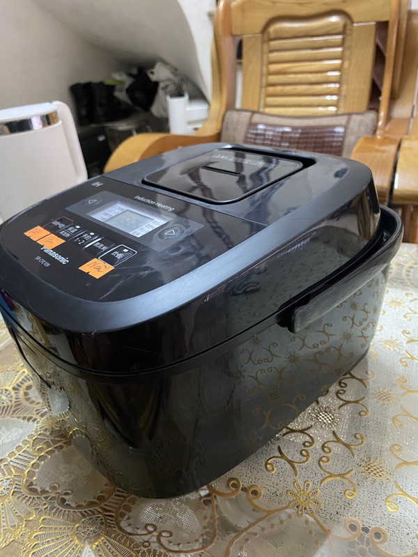 B1E360AC-3A88-4D48-968C-B8D4857609F0