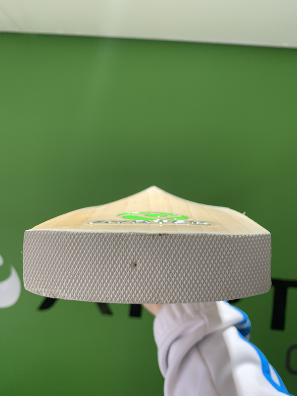 22568881-6F15-4A89-A23F-0176CDDDF433