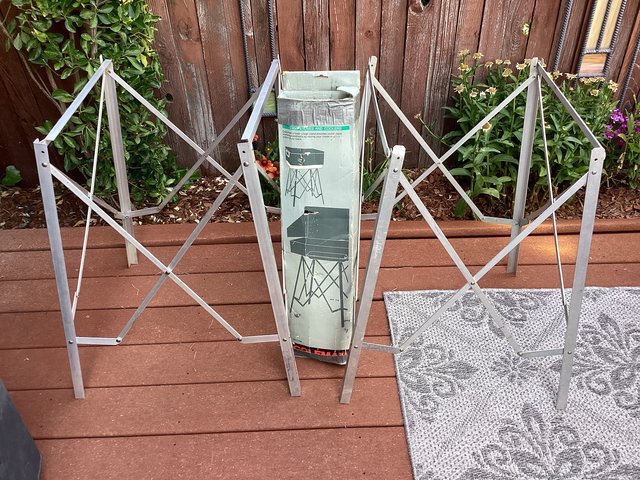 Coleman's Folding High Stand - The Coleman Collectors Forum