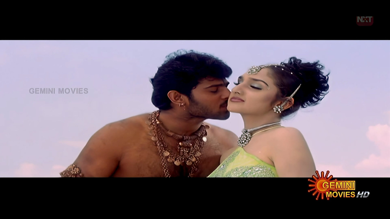 Sridevi Hot ~ Enhance.mp4_20240714_201125.523