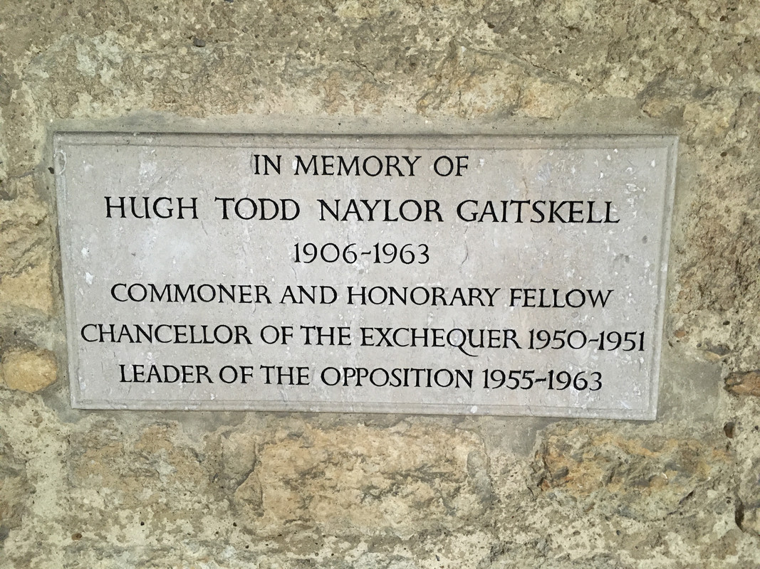 4027E2AE-E2FB-41FC-AC8F-7A028E904A00